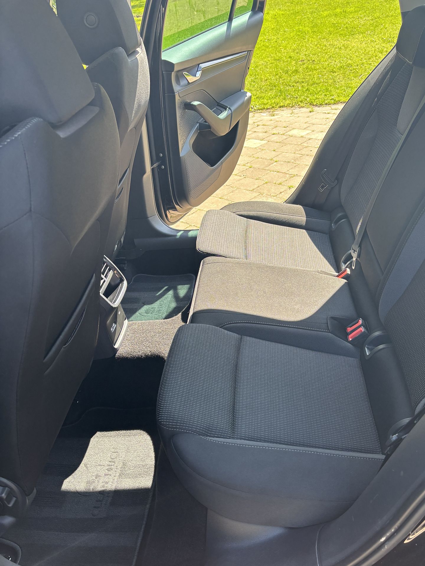 CleanTouch - Nettoyage intérieur voiture - Siège auto CleanTouch - Nettoyage intérieur voiture - Siège auto