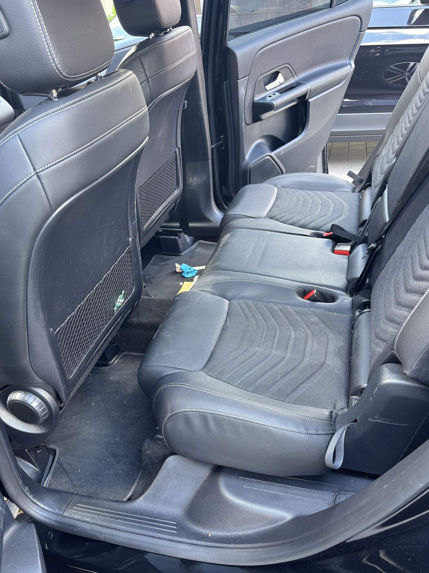 CleanTouch - Nettoyage intérieur voiture - Siège auto CleanTouch - Nettoyage intérieur voiture - Siège auto