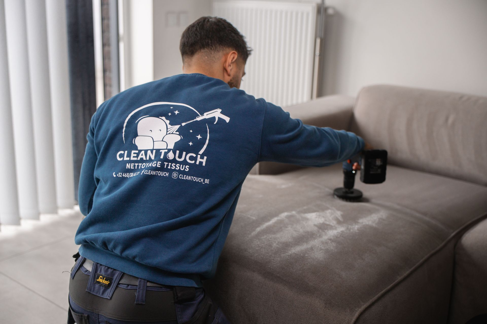CleanTouch - Nettoyage de canapé à domicile Nettoyage de canapé à domicile sambreville charleroi namur