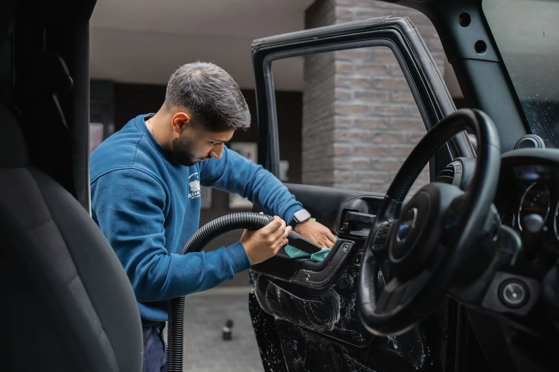 CleanTouch - nettoyage de voiture à domicile Nettoyage de voiture à domicile