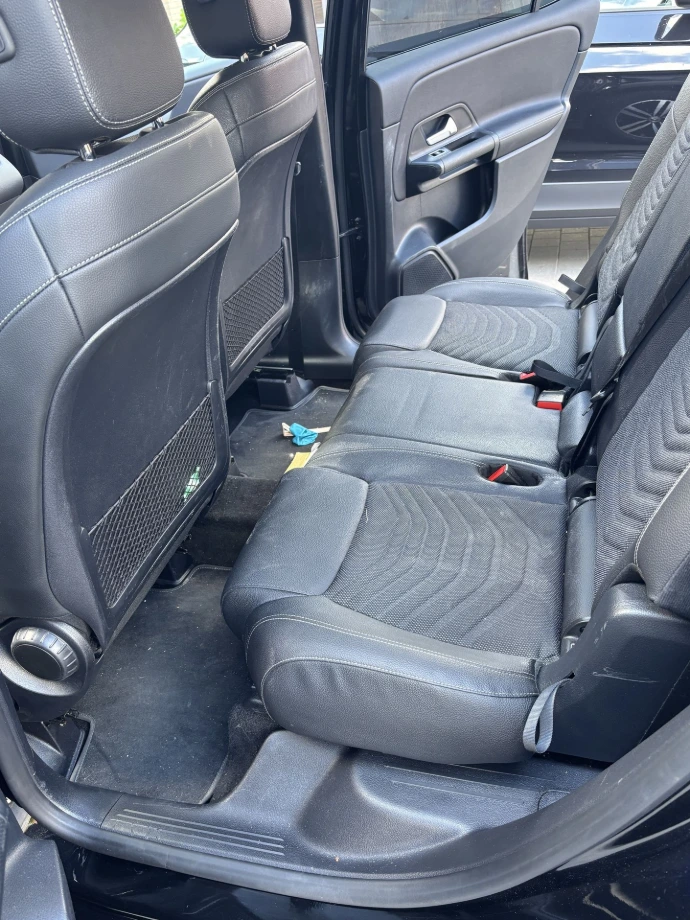 Cleantouch - nettoyage intérieur véhicule Cleantouch - nettoyage intérieur véhicule